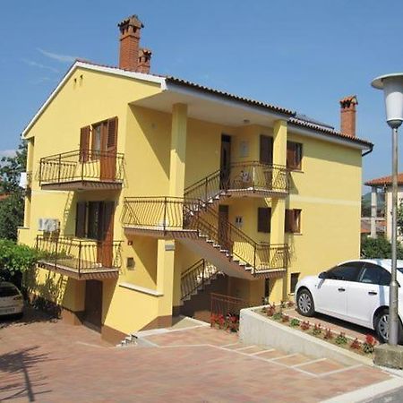 Apartma Stimec อิซอลา ภายนอก รูปภาพ