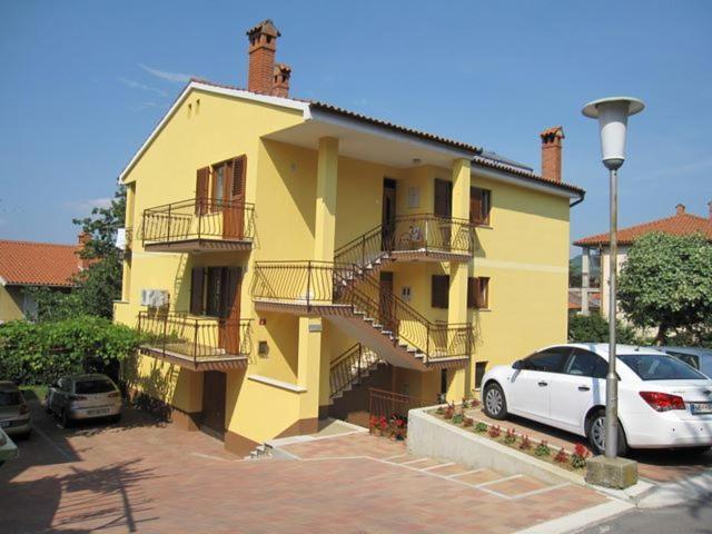 Apartma Stimec อิซอลา ภายนอก รูปภาพ