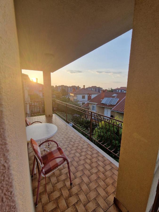 Apartma Stimec อิซอลา ภายนอก รูปภาพ